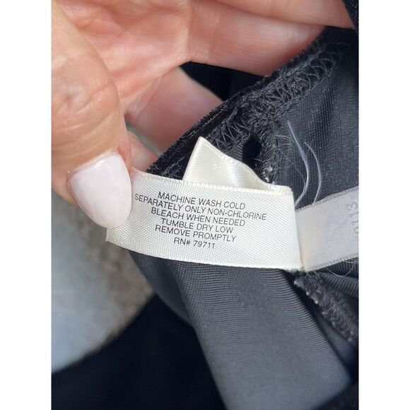 Victoria’s Secret Velvet Shorts Romper - Size M - Black - Picture 7 of 7